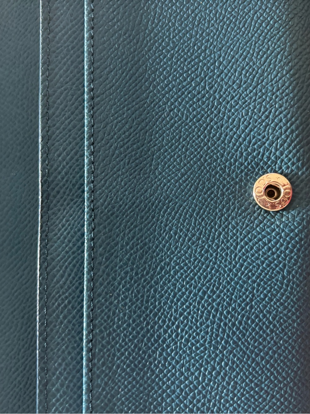 TOD'S Turquoise Leather Continental Wallet with Strap and Logo Plaque - Picture 10 of 16